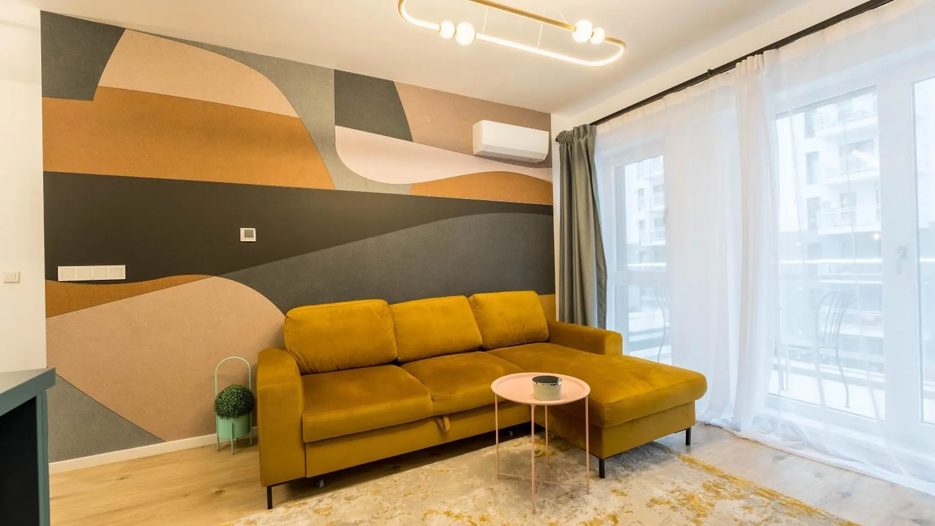 Blue Spot - Chic Pipera Getaway With Balcony Apartment Bucharest Romania