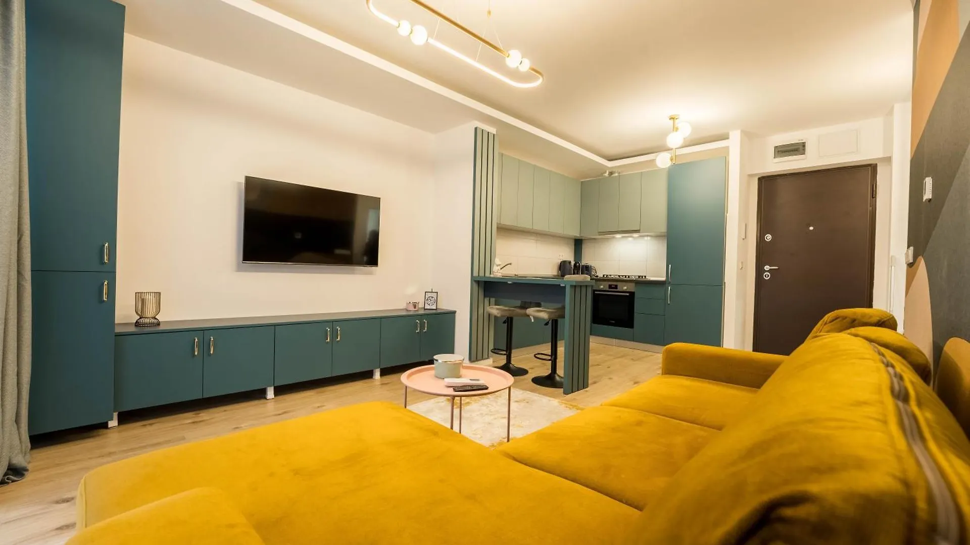 Blue Spot - Chic Pipera Getaway With Balcony Apartment Bucharest 0*,  Romania
