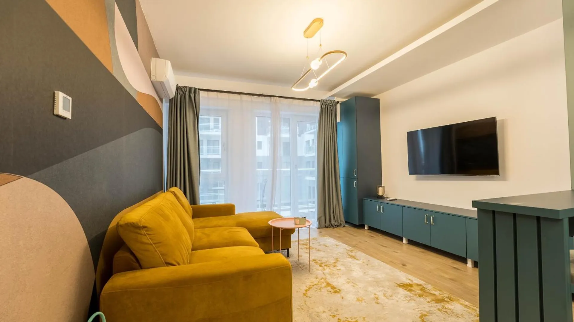 Blue Spot - Chic Pipera Getaway With Balcony Apartment Bucharest 0*,