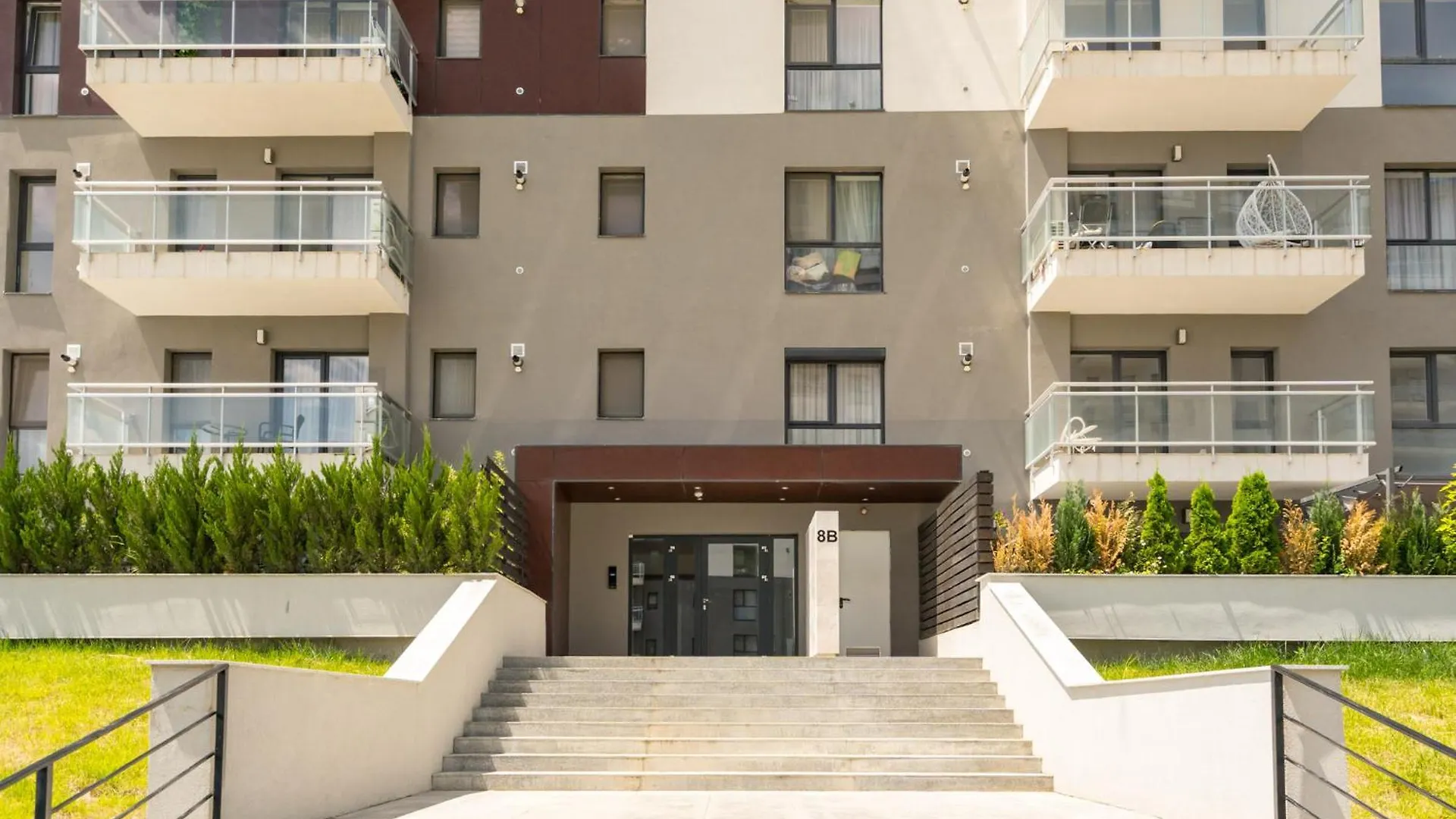 Blue Spot - Chic Pipera Getaway With Balcony Apartment Bucharest