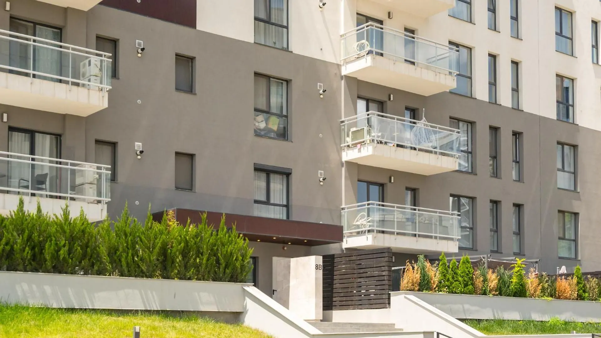 Blue Spot - Chic Pipera Getaway With Balcony Apartment Bucharest