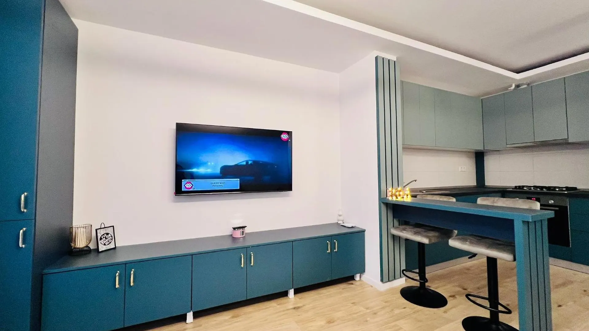 Blue Spot - Chic Pipera Getaway With Balcony Apartment Bucharest