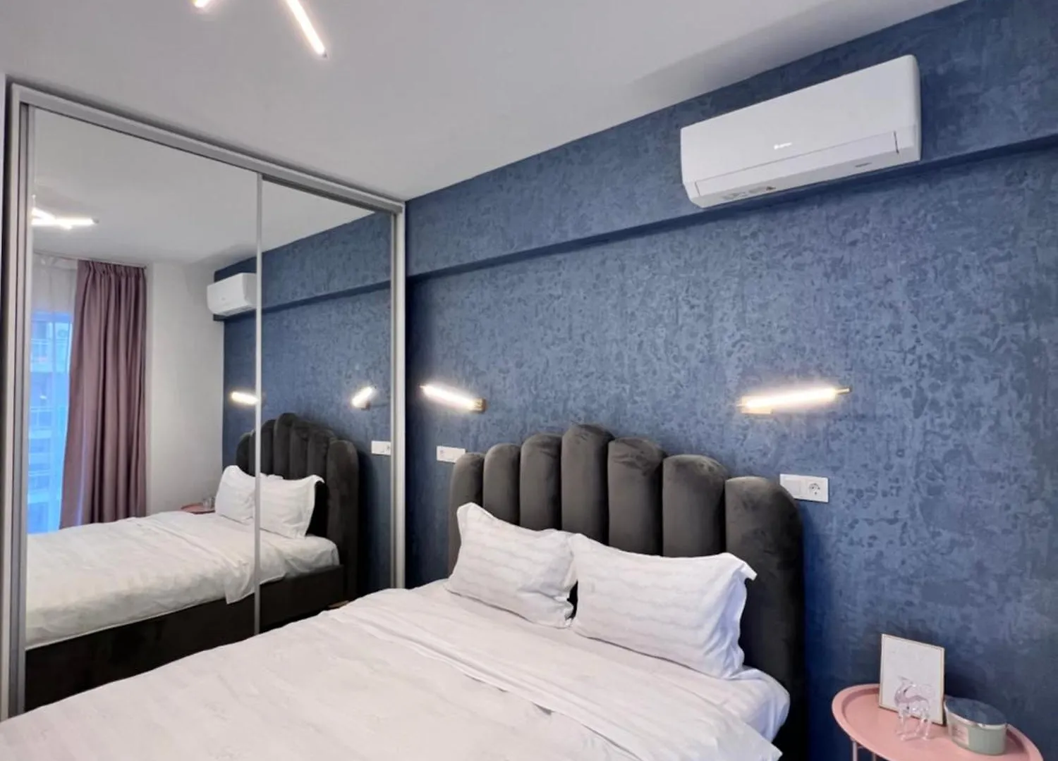 Blue Spot - Chic Pipera Getaway With Balcony Apartment Bucharest 0*,  Romania